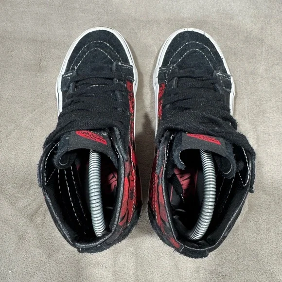 Vans x Stranger Things Sk8-Hi Reissue Sneakers - Picture 4 of 12